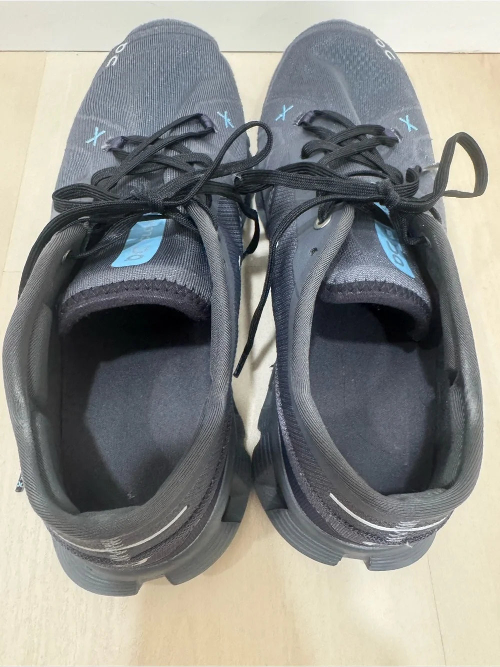 On Running Cloud X 3 Eclipse Magnet Men's US 10 Gym Shoe Athletic Gray Blue